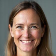 Porträtfoto Dr. Anna Müller, Leitende Therapeutin